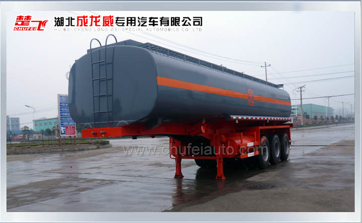 9.8米化工液體罐式運輸半掛車