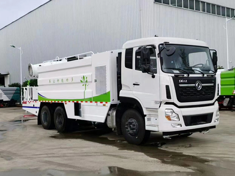 東風天龍后八輪抑塵車