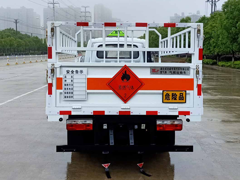 東風汽油3.1米氣瓶