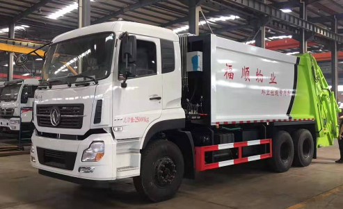 成龍威壓縮垃圾車（垃圾分類專用車）為國(guó)家環(huán)保做貢獻(xiàn)