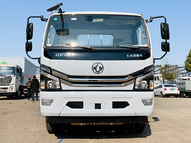 東風(fēng)4.2黃牌氣瓶運(yùn)輸車(chē)